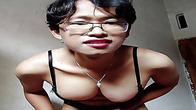 Shemale Indo Masturbate Till Cum