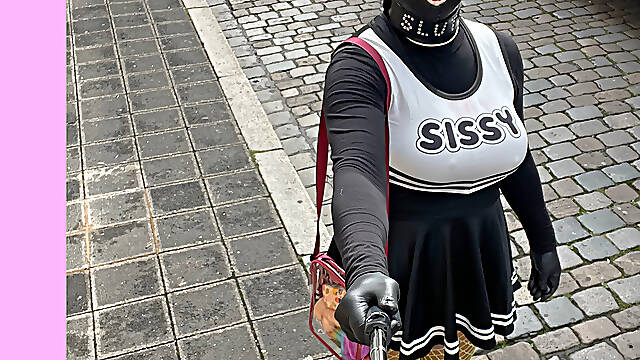 Sissy Monique - Slutwalk in the redlight district