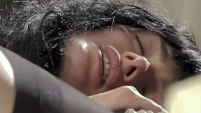 A Nice Big Spanish Cock in the Hairy Pussy of This Italian MILF