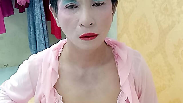 Transgender Oanh Le wearing sexy lingerie porn making love to fuck cock too much pleasure