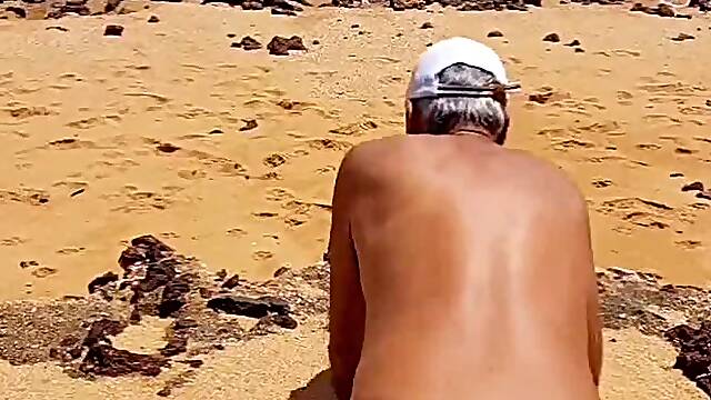 Ladysilva crossdresser very sexy on the beach showing off her hot ass in panties