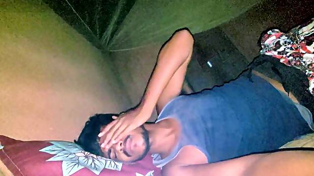 Hardcore gay morning anal with hung guy