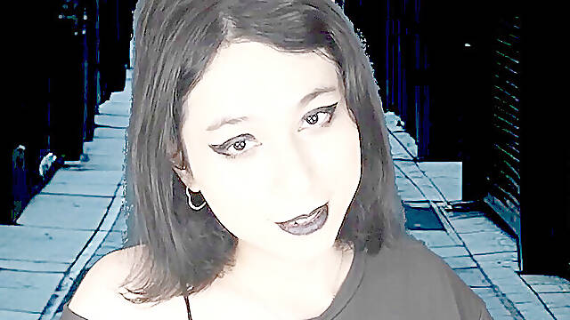 Badass emo goth lady DaniTheCutie agrees to de-robe and get romped by a machine for money